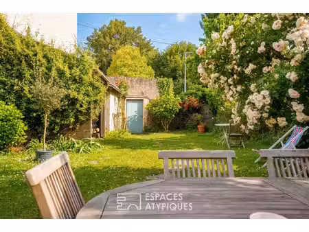 maison familiale de 216m² à saint-donatien : volumes  jardin intime et vie « tout à pied »