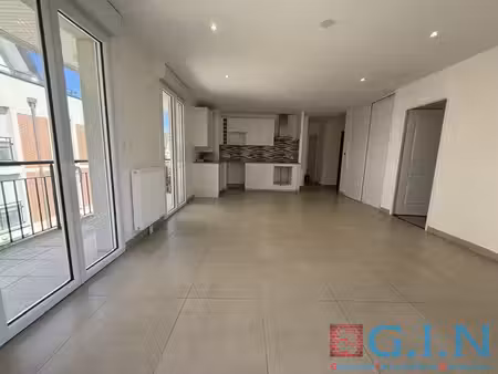 f4 rue chanzy