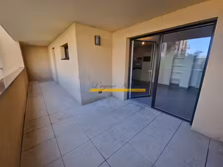 appartement t2 de 44.20 m2 avec terrasse et parking les seni