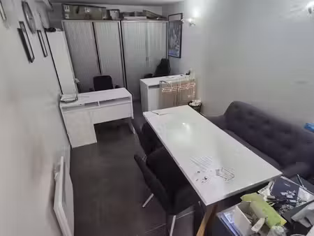 location commerce 33m²