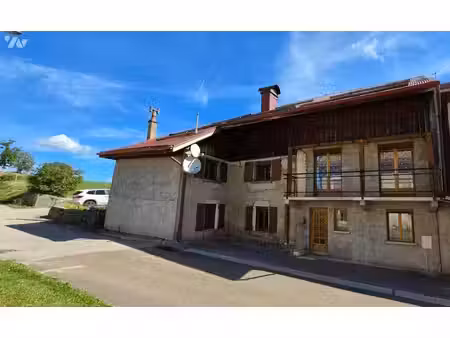 hôpitaux-vieux cette propriété issue d’un ancien corps de ferme  offrant de nombreuses pos