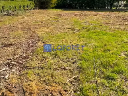 terrain de 773m2 à rivarennes
