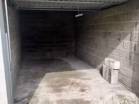 parking à louer - 12 m2 - montlucon - 03 - auvergne