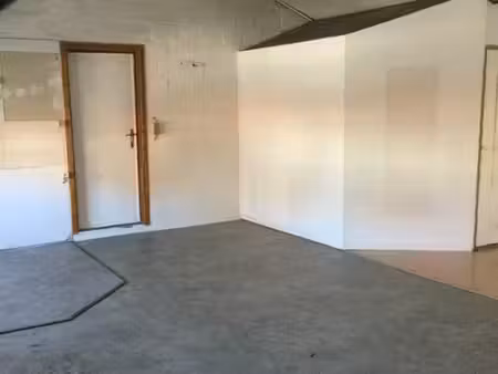 pour particulier local stockage de matériel ou autres