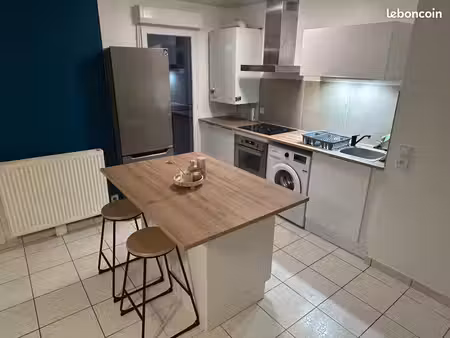 t2 51 m² avec grande terrasse – lumineux et agréable