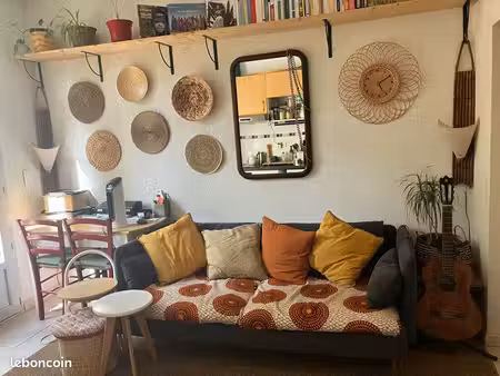 sous-location 2 mois – t2 meublé avec terrasse – beaux-arts  montpellier