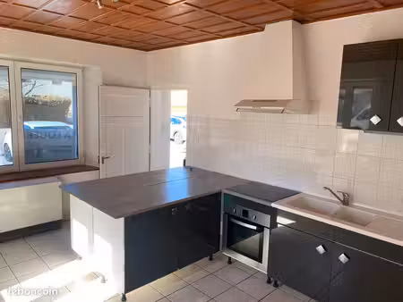 à louer – appartement 88 m² – la rivière-drugeon