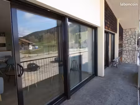 à louer – bel appartement entièrement meublé – 64 m² – métabief