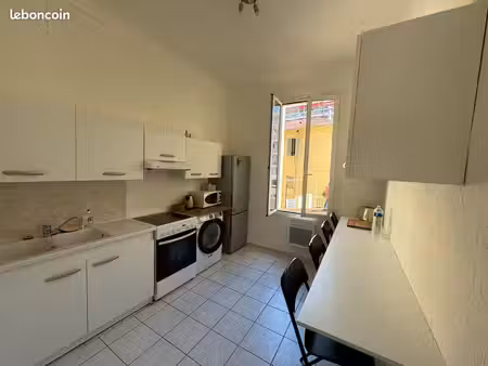 3 pièces de 50m2