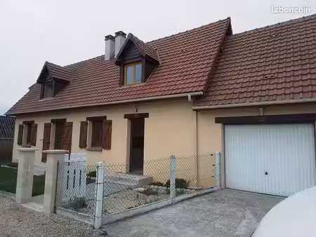 maison à bourg-achard