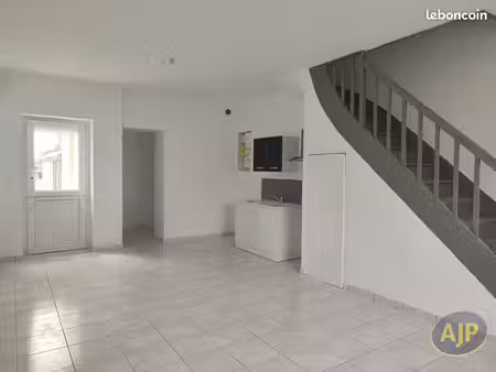 maison 3 pièces 60 m²