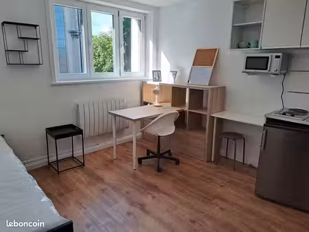 studio 1 pièce 17 m²