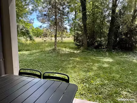 appartement t2 face au lac de divonne