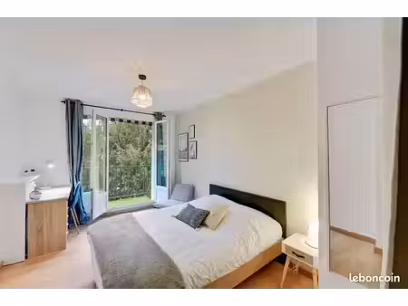 chambre 14m2 calme avec balcon