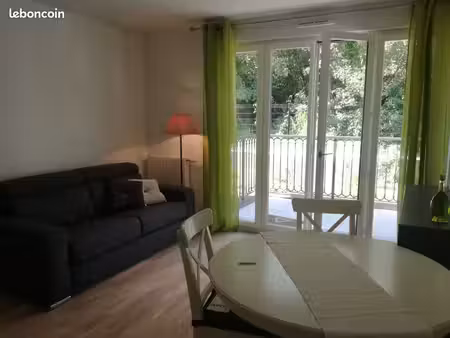 joli appartement 2 pièces location longue durée