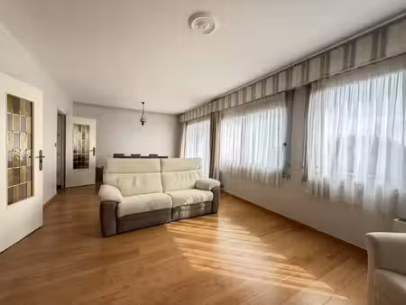 appartement t4 avec garage cave et balcon