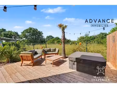 maison duplex t3 de 60 m² avec jardin privatif et jacuzzi - ber