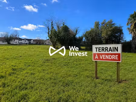 terrain constructible viabilisé de 709 m² à lescar