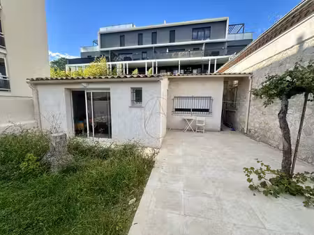 t2 avec jardin et parking