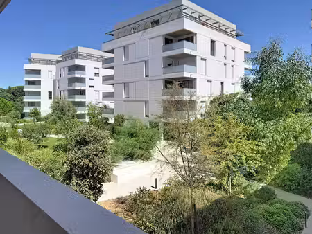 castelnau-le-lez - un t3 moderne et malin  terrasse en prime