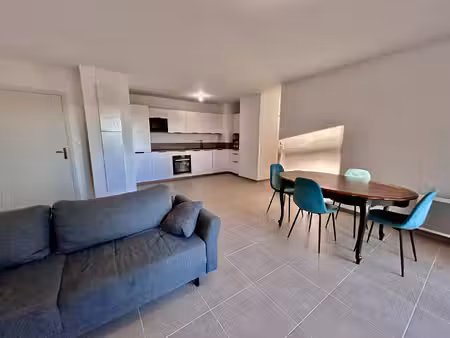bel appartement 3 pièces récent en rdc vendu loué