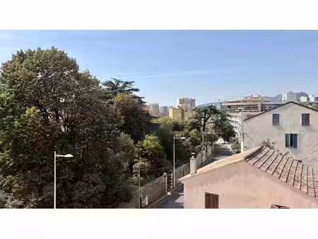 toulon-aguillon- appartement de type 2