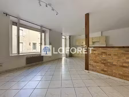 a vendre immeuble saint amand sur sèvre