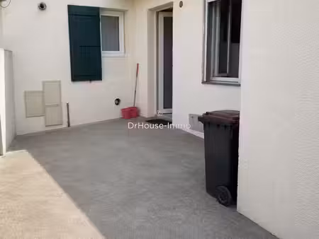 preignac  maison composé de 2 appartements .