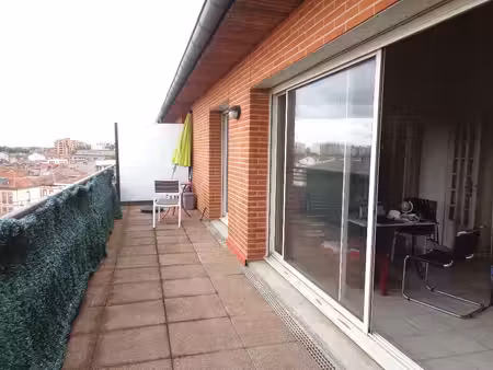 appartement toulouse 3 pièces avec terrasse et parking