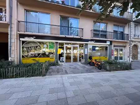 local commercial ou professionnel - rodez -104.93 m²