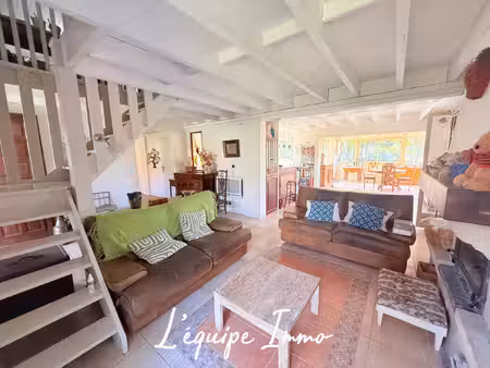maison familiale de 139 m2 sur un magnifique terrain de 1 21