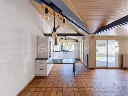 maison de 165 m² à trelaze