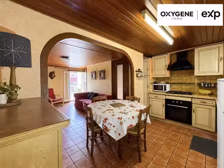 maison familiale avec grande cour