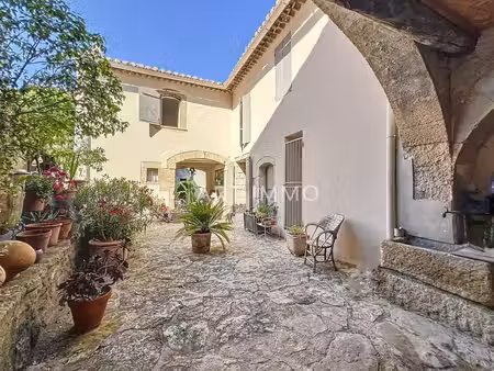 maison de village