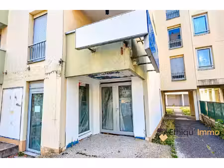 local commercial à vendre