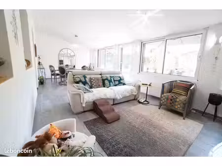 maison 5 pièces 155 m²