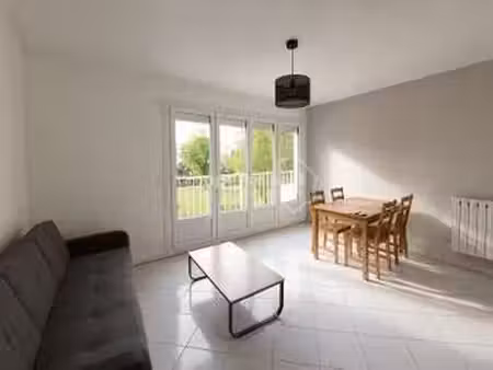 location appartement 3 pièces meublé à nantes (44000) : à louer 3 pièces meublé / 65m² nan