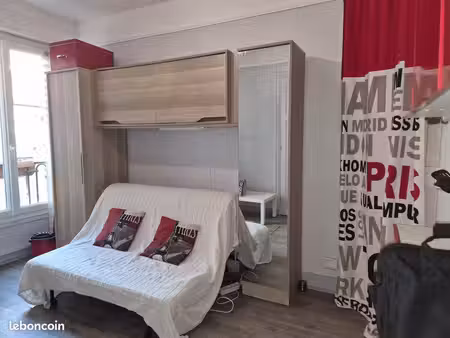 studio meublé 17m² parc brancion - étudiants uniquement - visites le 12 septembre