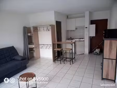 loue studio meublé bourran 340 cc