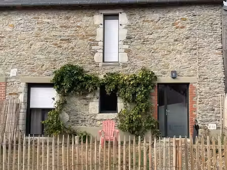 maison mitoyenne meublée à louer 20 minutes de rennes centre  hameau en campagne