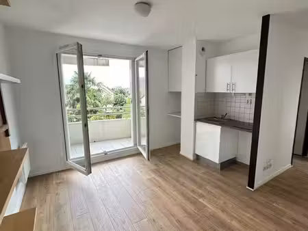 studio 1 pièce 25 m²
