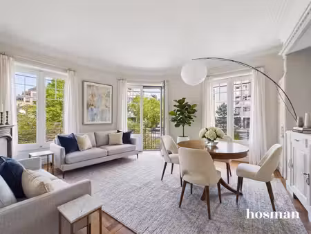 appartement lumineux de 84 21 m² au charme de l'ancien - secteur champ de mars à nantes