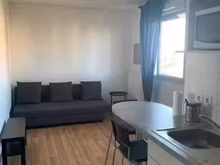 location meublée appartement 1 pièce 18 m² à creteil (94000)  750 €
