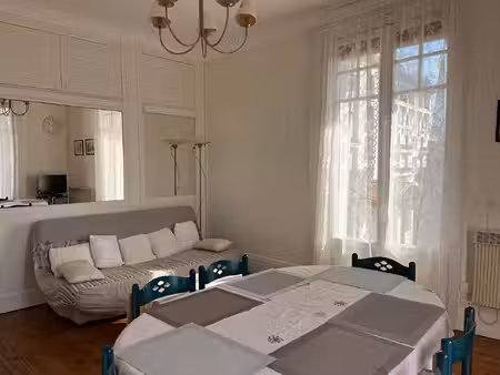 trois pieces meuble quartier plage