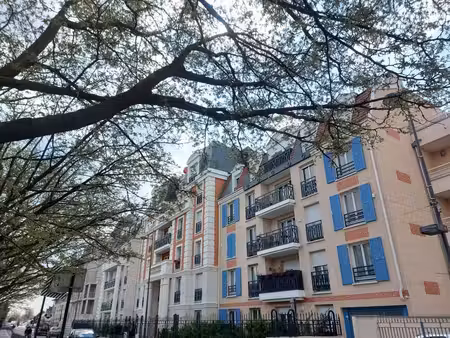 t2 le blanc mesnil