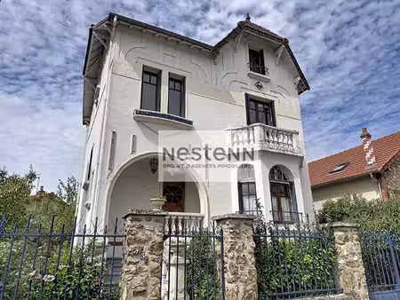 maison de charme des années 50 -126 m² - 4 chambres - à 5 min de la gare - saint prix