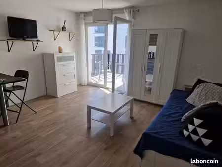 studio meublé 30m² avec balcon et parking - quartier la coudraie