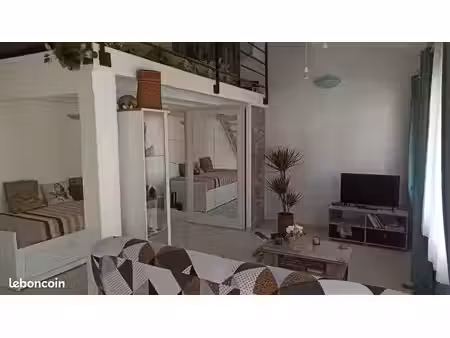 maison avec mezzanine et terrasse