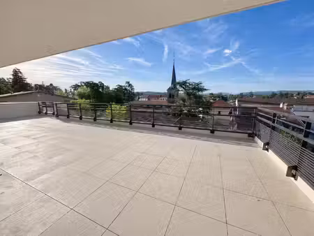 location appartement 4 pièces 130 m² à andrézieux-bouthéon (42160)