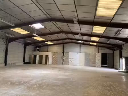 location entrepôt compiegne 60200 450m²